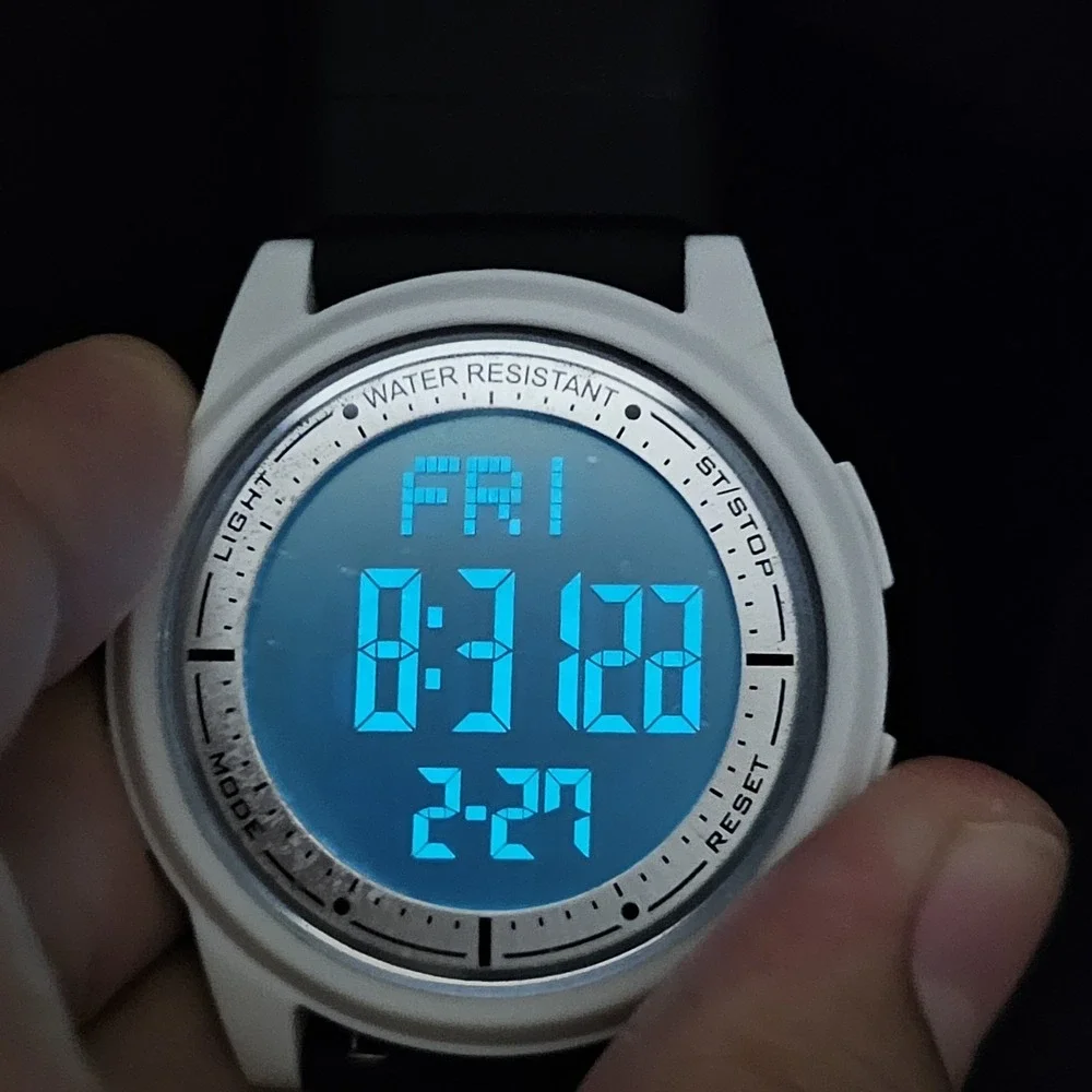 Beeasy Men's Ultra Slim Digital Watch 44MM‎ New Black Plastic Bands New Battery